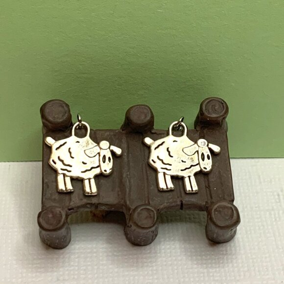 Sheep Earring, Lamb Earring, Gift Idea, Silly Animal Earring, Sheep Jewelry - Picture 1 of 4
